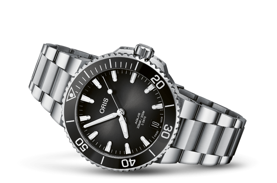 Aquis Date Calibre 400
