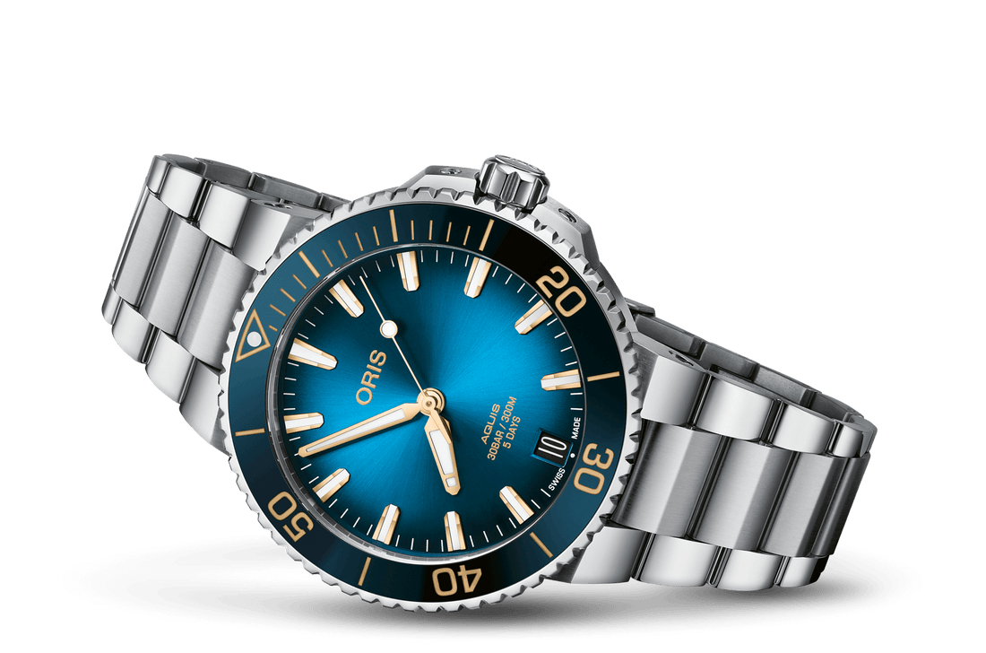 Aquis Date Calibre 400