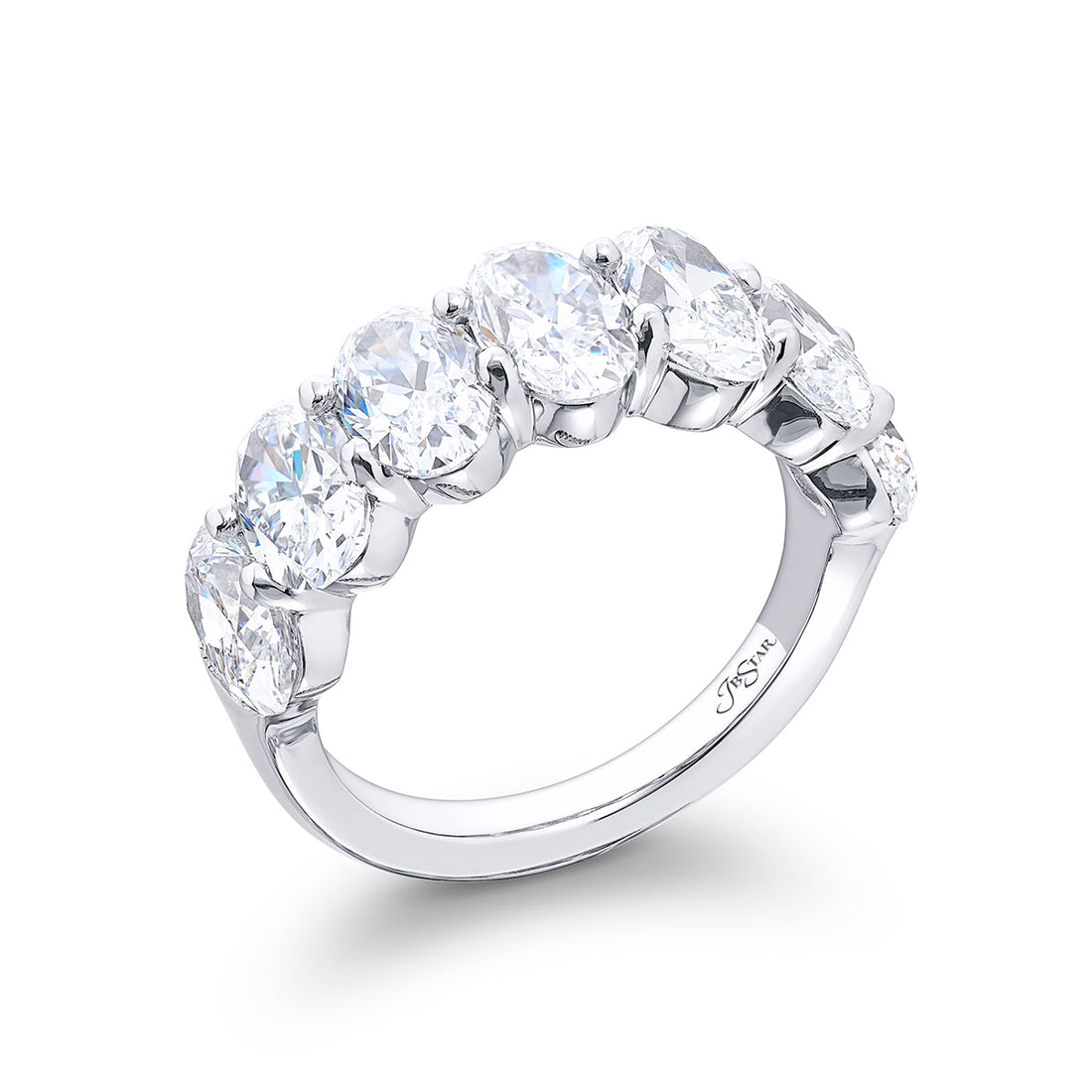 Classic Single-Row GIA-Certified Oval Diamond Band in Pure Platinum