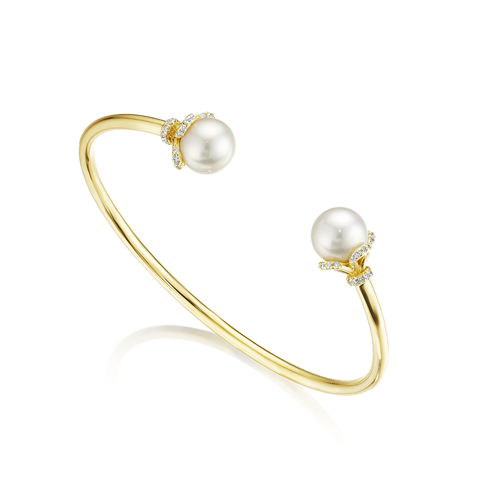 TIARA DIAMOND & PEARL BANGLE