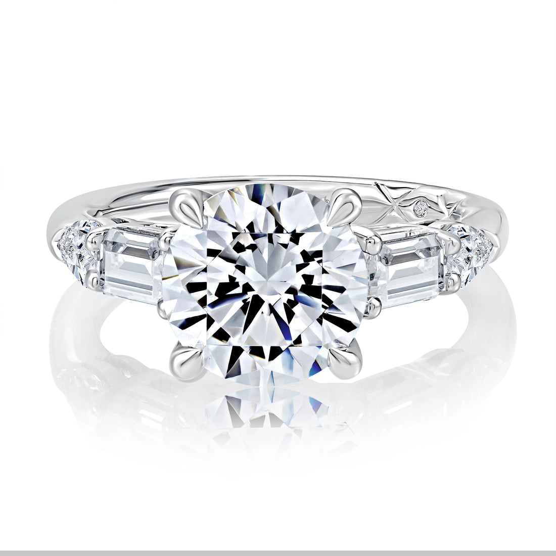 Round Halo Pavé Diamond Engagement Ring