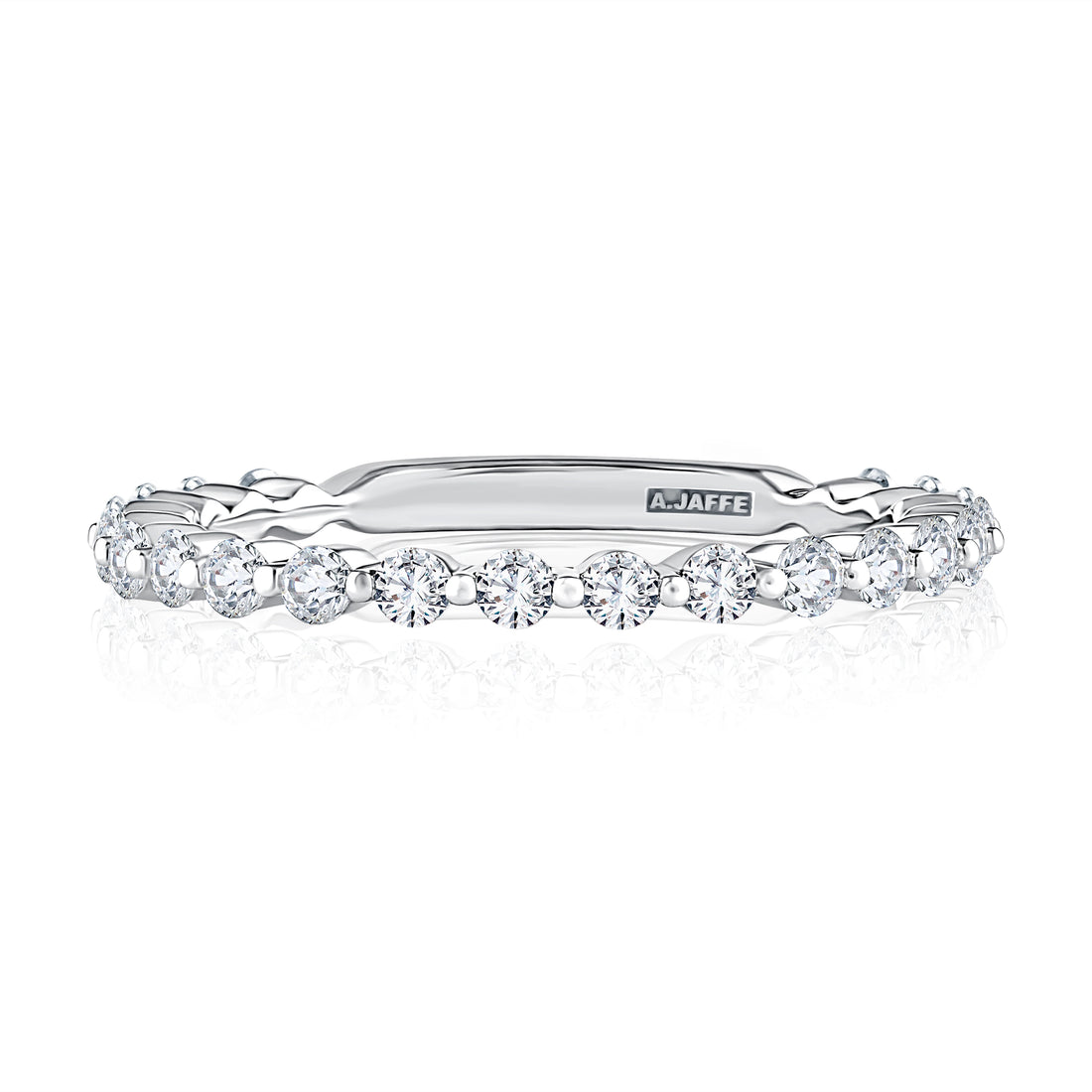 Single Shared Prong Diamond Wedding Band